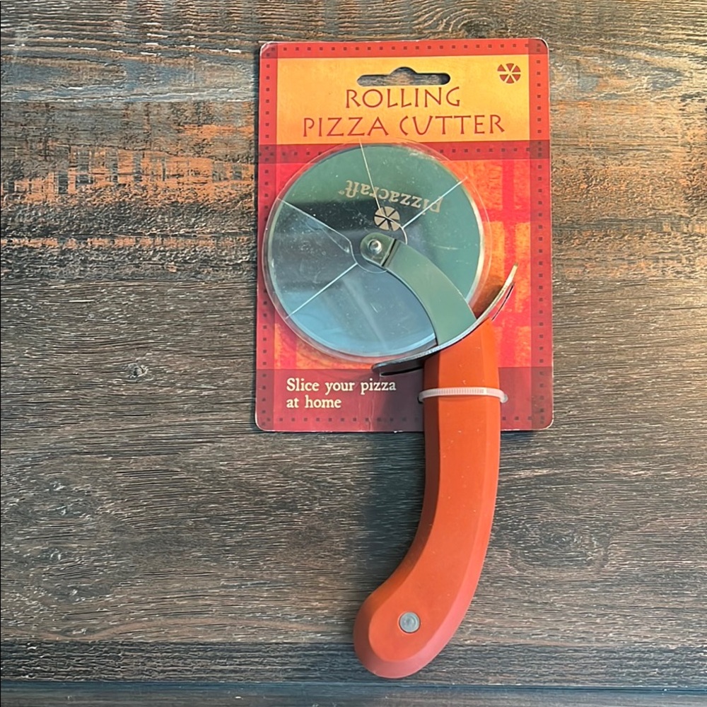 Orange Rolling Pizza Cutter